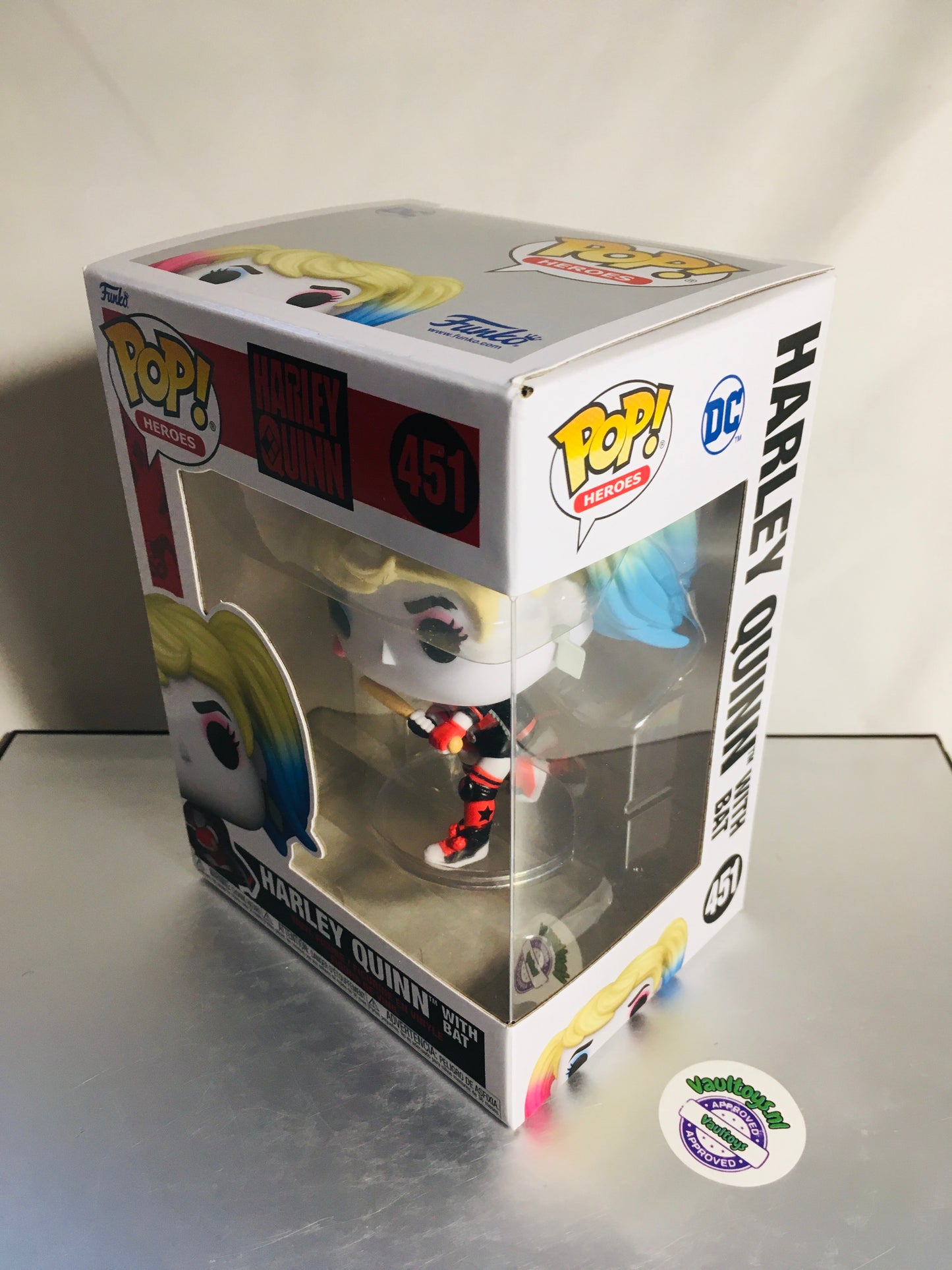 Nabestelling: Funko Pop! Harley Quinn met Bat 451 DC Heroes