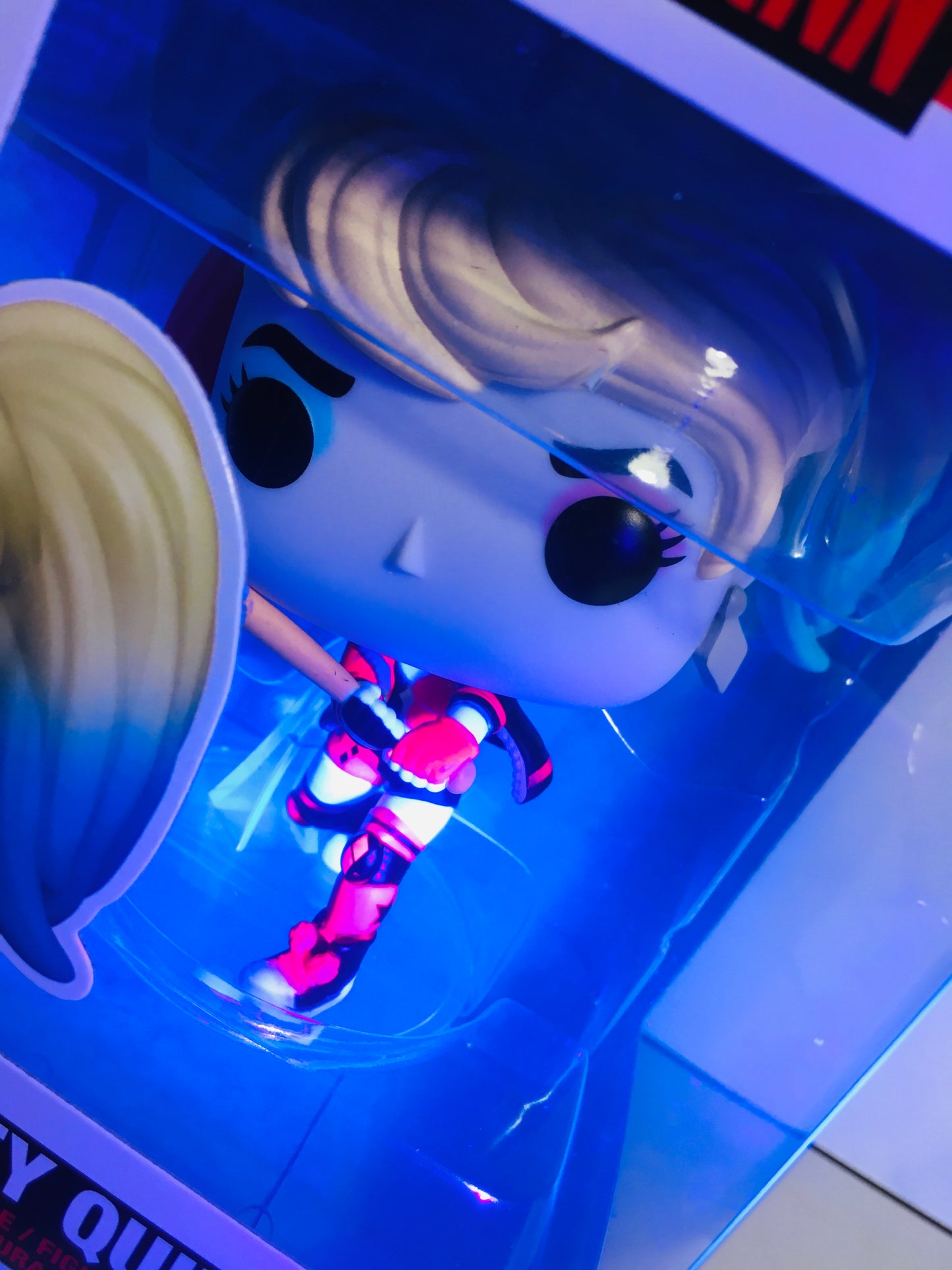 Nabestelling: Funko Pop! Harley Quinn met Bat 451 DC Heroes