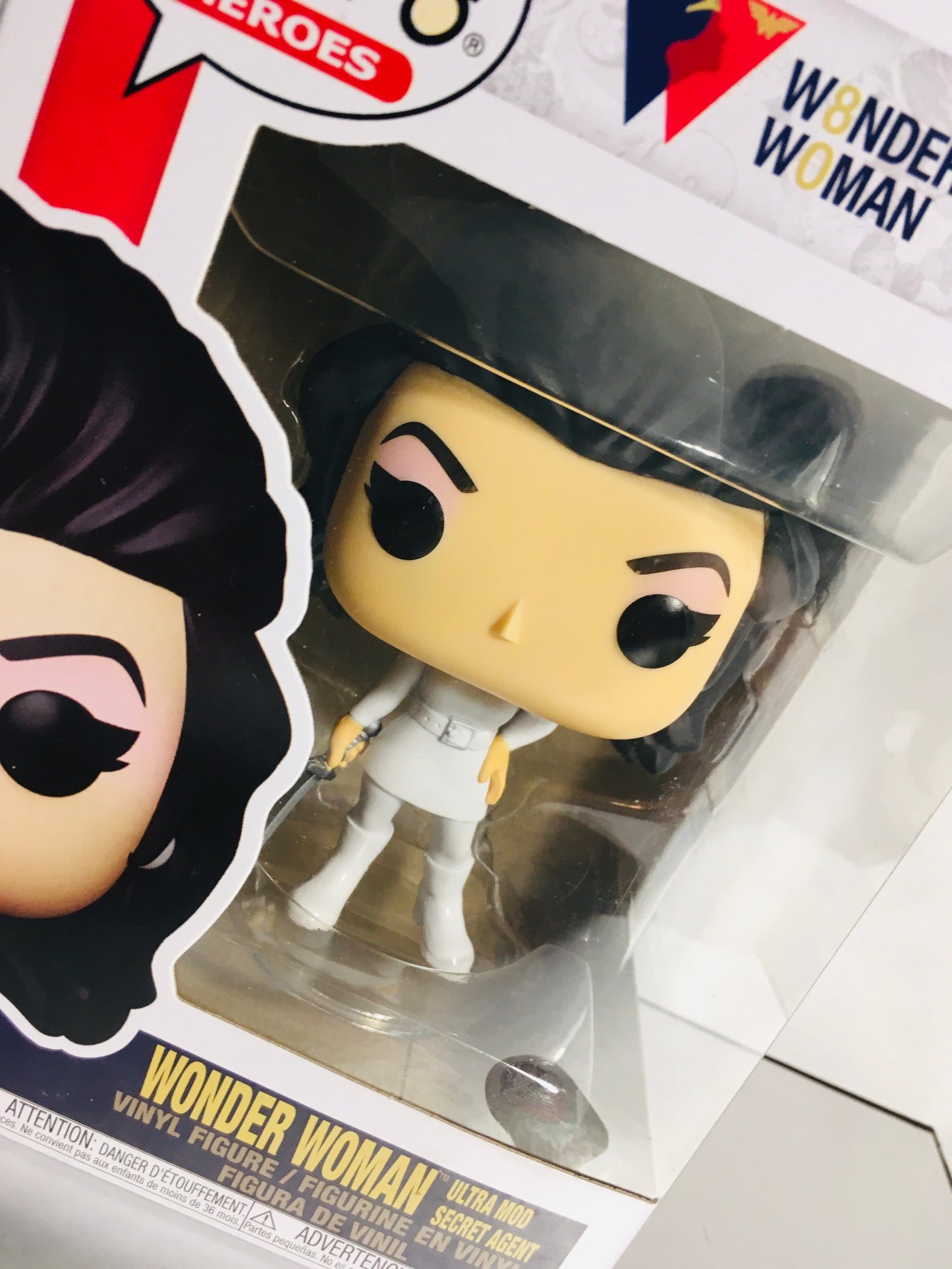 Funko Pop! Wonder Woman Ultra Mod Geheime Agent 382 DC Heroes