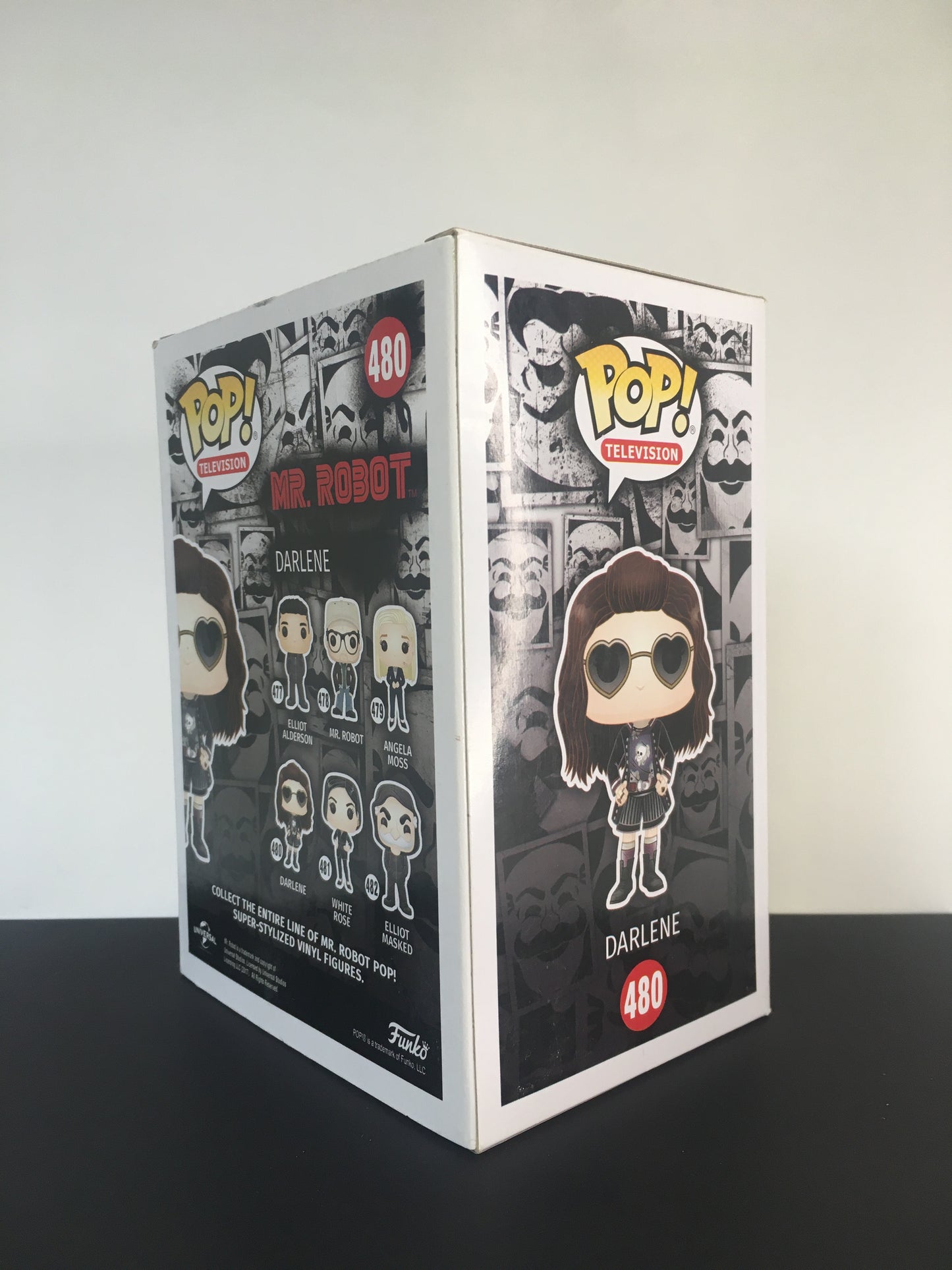 Vaulted Funko Pop Darlene 480