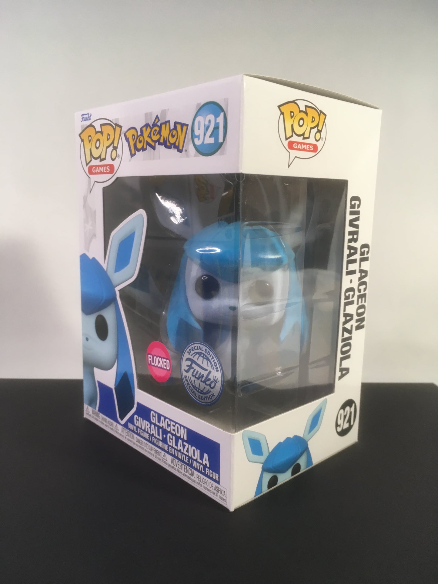 Funko Pop Glaceon 921 Flocked