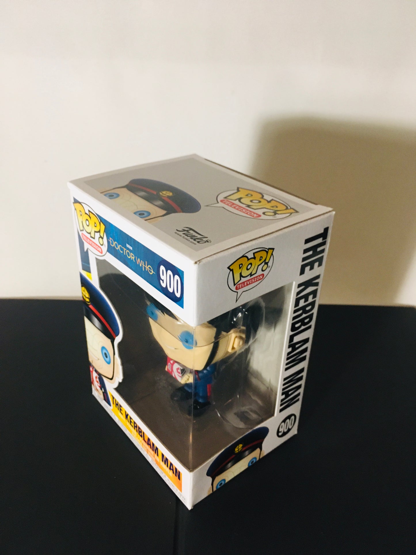 Vaulted Funko Pop! The Kerblam Man 900 Doctor Who - Pop! Television - Vaulted